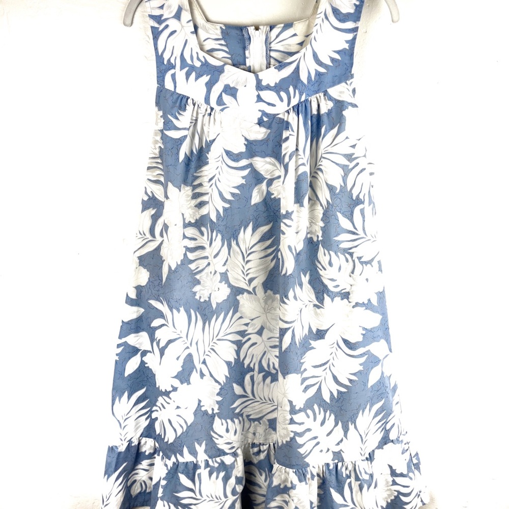 Vintage Royal Creations Hawaiian Dress M Made in Hawaii Muumuus Floral Hibiscus.